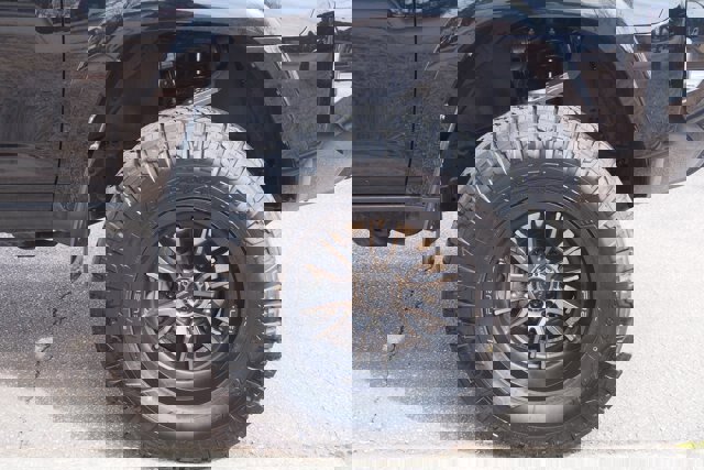 Used 2020 Toyota 4Runner SR5 Premium w/ Moonroof Package image 9