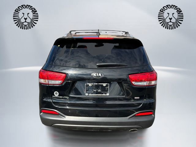 Used 2017 Kia Sorento LX image 4
