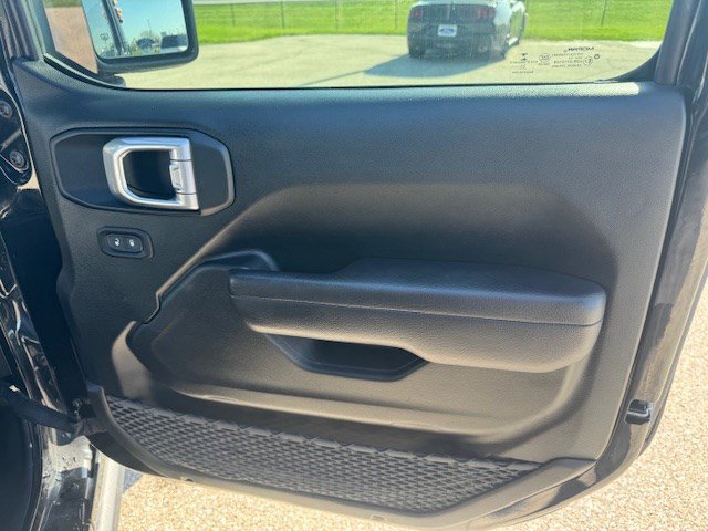 Used 2022 Jeep Gladiator Sport AWD/4WD image 34