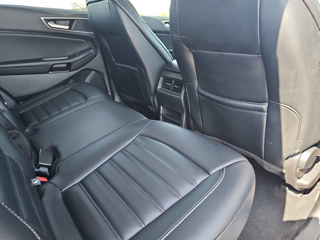 Certified 2024 Ford Edge SEL AWD/4WD image 11