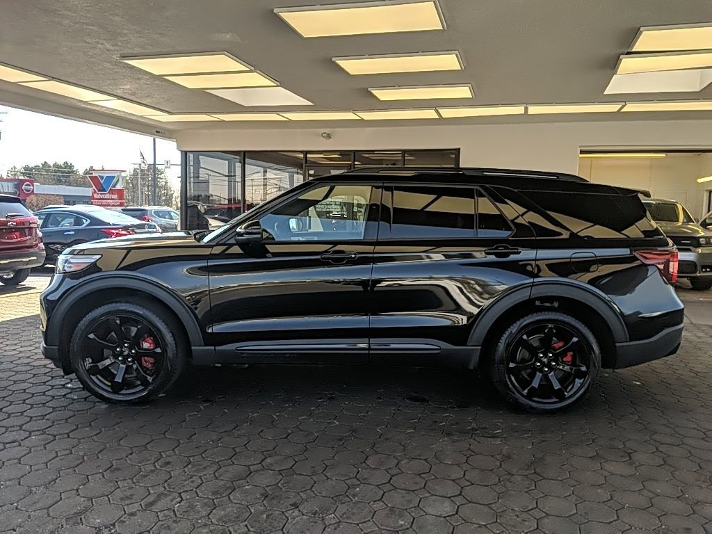 Certified 2023 Ford Explorer ST w/ Equipment Group 401A image 10