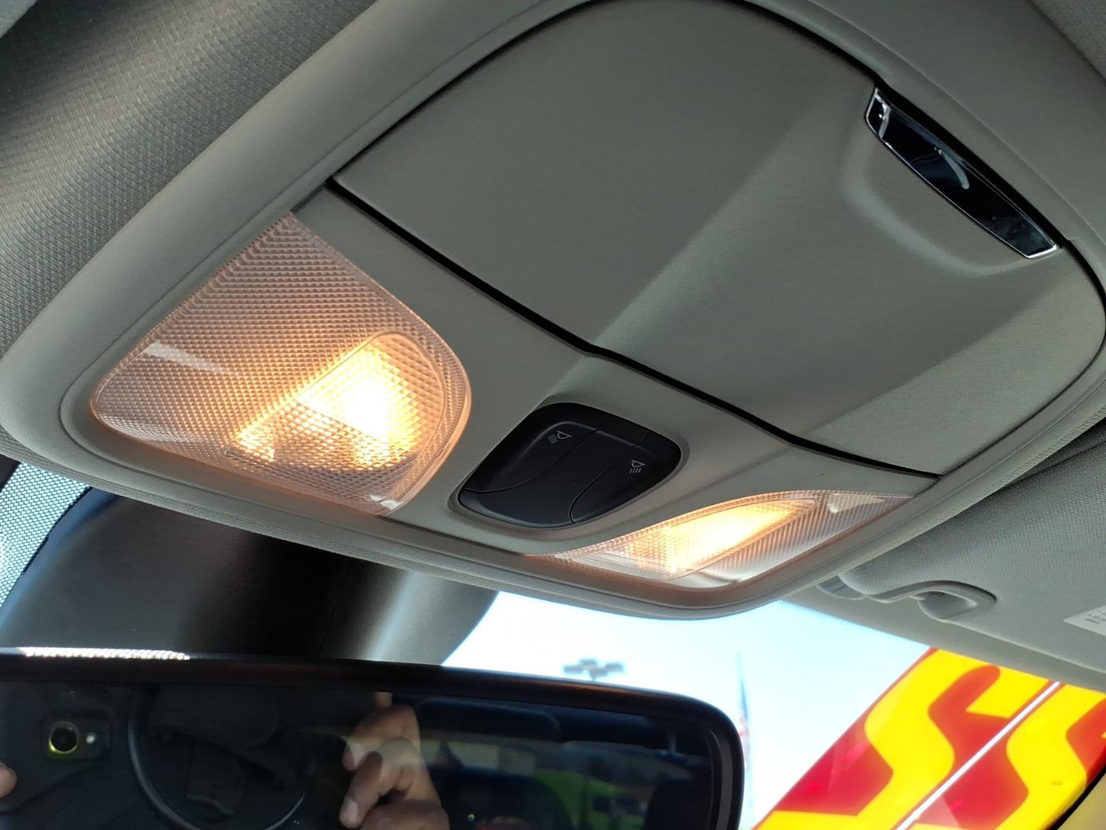 Used 2022 Jeep Cherokee Latitude AWD/4WD image 21