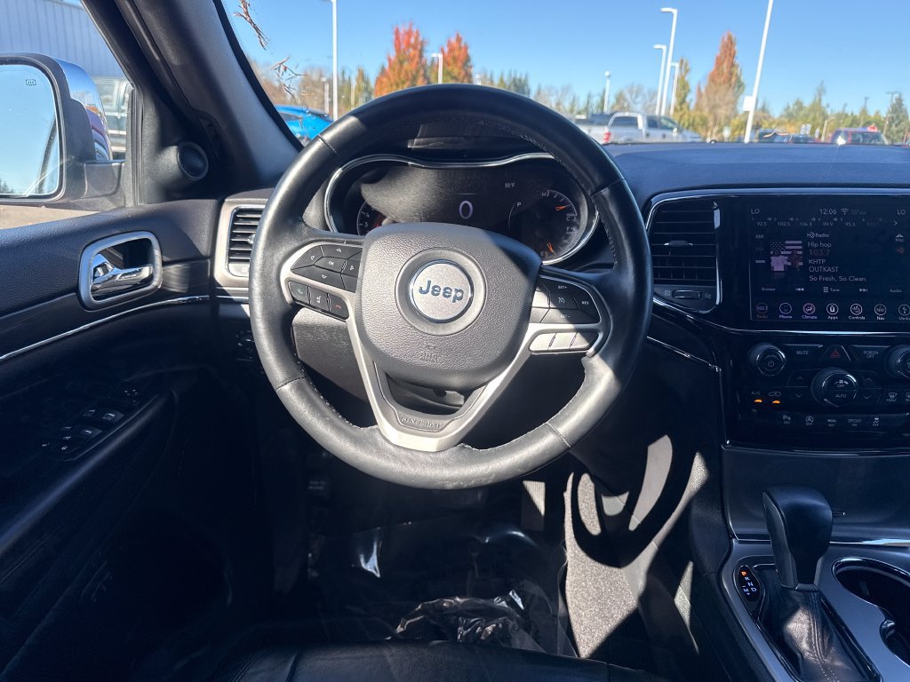 Used 2019 Jeep Grand Cherokee Limited AWD/4WD image 17