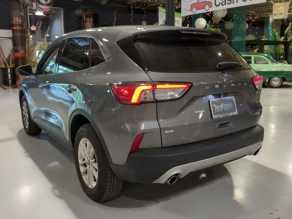 Certified 2022 Ford Escape SE w/ Convenience Package AWD/4WD image 11