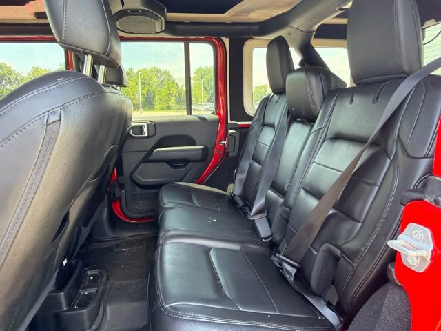 Used 2021 Jeep Wrangler Unlimited Sahara AWD/4WD image 17