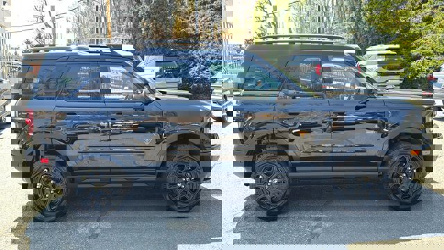 Certified 2025 Ford Bronco Sport Badlands AWD/4WD image 8