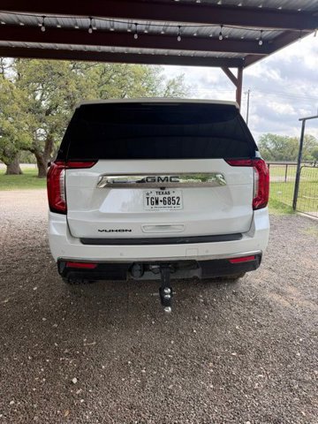 Used 2023 GMC Yukon XL SLT w/ SLT Premium Package image 2
