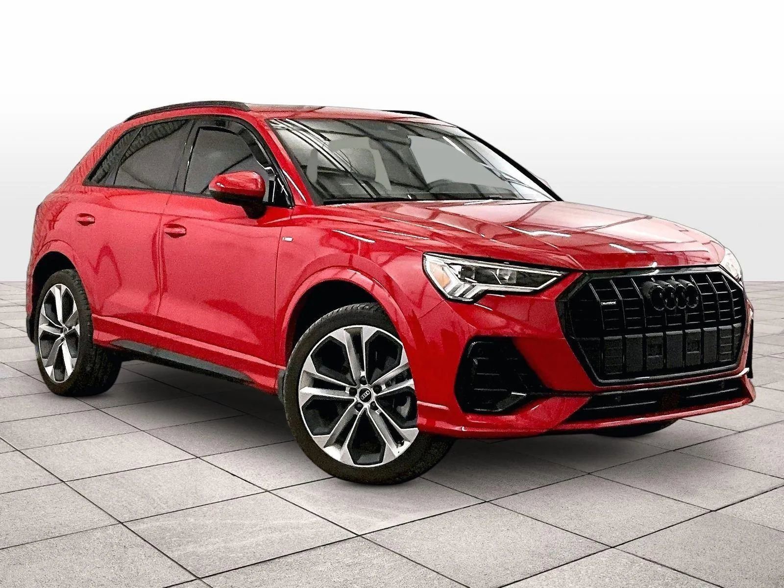 Used 2022 Audi Q3 2.0T Premium Plus AWD/4WD image 2