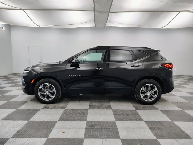 Used 2024 Chevrolet Blazer LT w/ Convenience Package AWD/4WD image 6