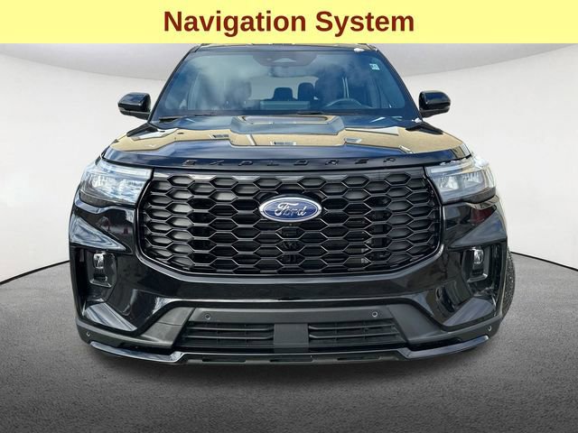 Certified 2025 Ford Explorer ST-Line w/ ST-Line Street Pack image 9