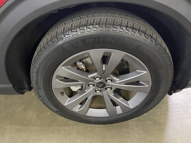 Certified 2021 Ford Explorer XLT w/ Equipment Group 202A image 11