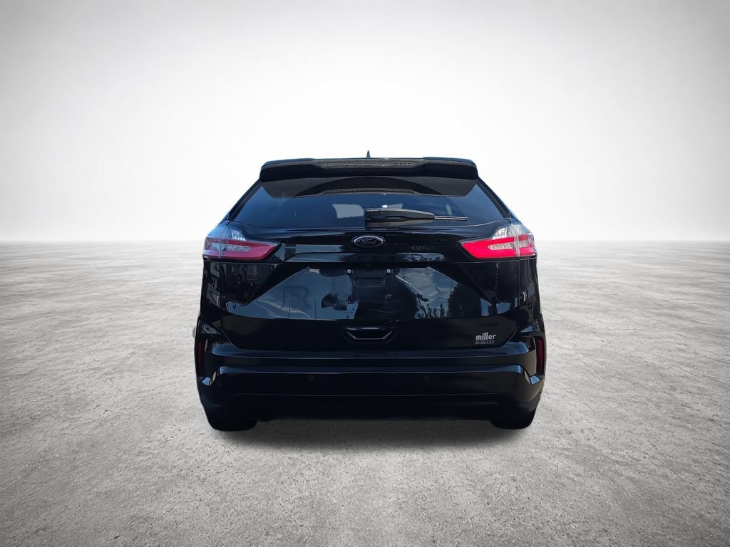 Certified 2022 Ford Edge SE w/ Black Appearance Package AWD/4WD image 7