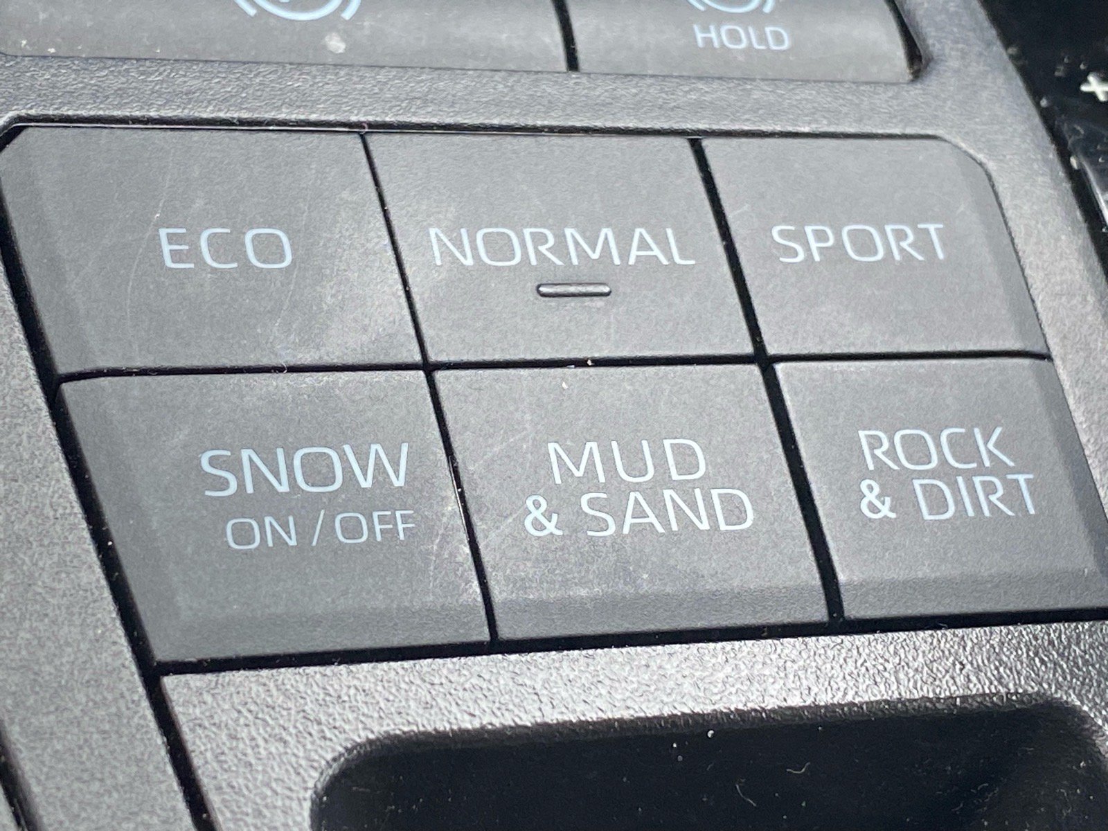 Used 2025 Toyota RAV4 XLE AWD/4WD image 19