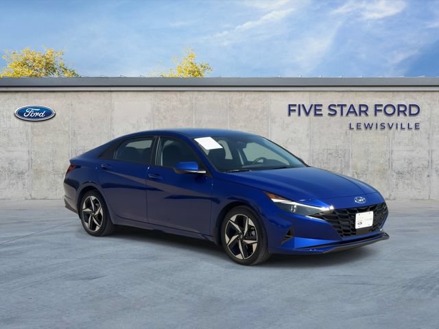 Used 2023 Hyundai Elantra SEL w/ Convenience Package FWD image 2