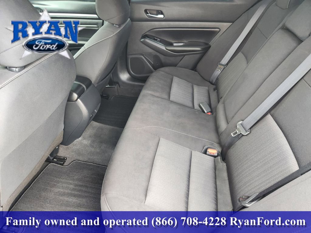 Used 2022 Nissan Altima 2.5 SV w/ SV Premium Package FWD image 20