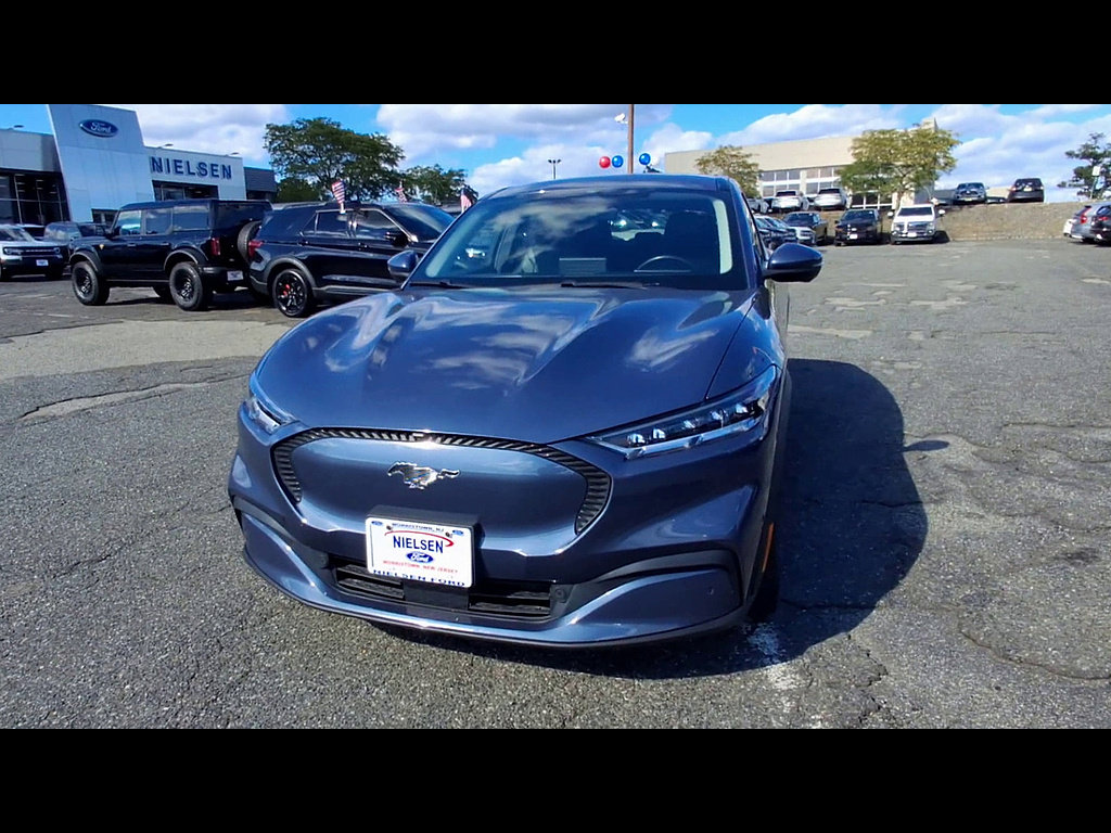 Certified 2021 Ford Mustang Mach-E Select w/ Comfort/Technology Package AWD/4WD image 3