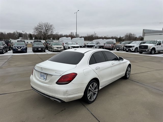 Used 2019 Mercedes-Benz C 300 4MATIC Sedan image 4