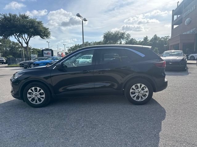 Certified 2024 Ford Escape Active FWD image 2