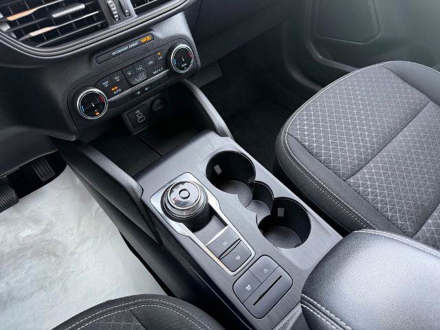 Certified 2025 Ford Escape Active FWD image 21