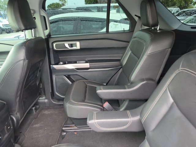 Certified 2024 Ford Explorer XLT w/ Equipment Group 202A RWD image 14
