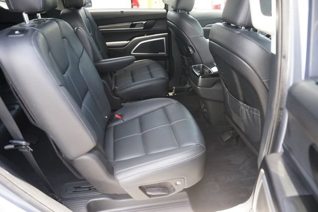 Used 2020 Kia Telluride EX w/ EX Premium Package AWD/4WD image 18