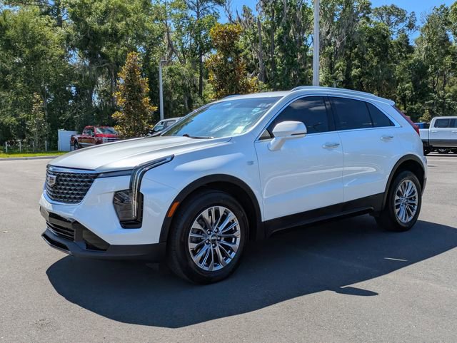 Used 2024 Cadillac XT4 Premium Luxury FWD image 8