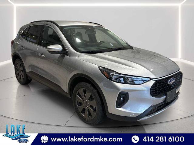 Certified 2024 Ford Escape Platinum AWD/4WD image 1