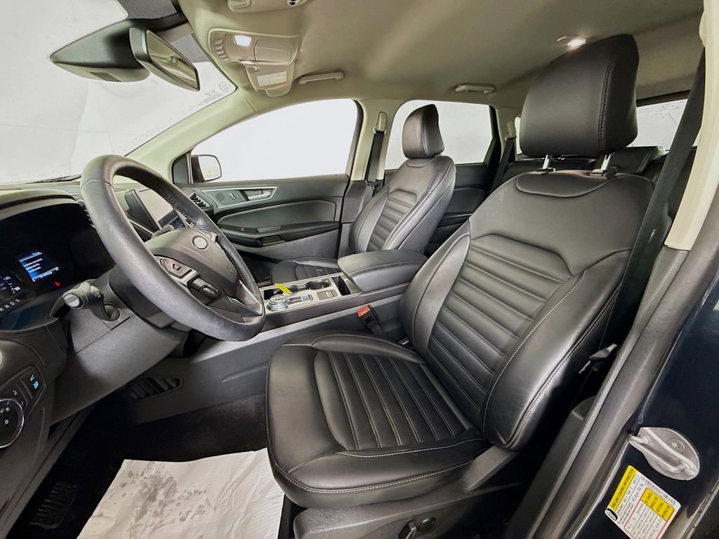 Certified 2024 Ford Edge SEL w/ Convenience Package image 2