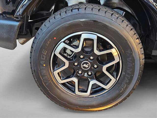 Certified 2022 Ford Bronco Outer Banks AWD/4WD image 18