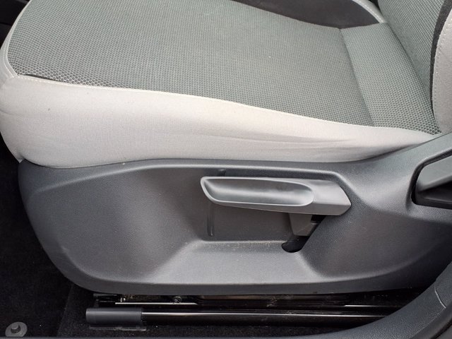 Used 2023 Volkswagen Taos S FWD image 4