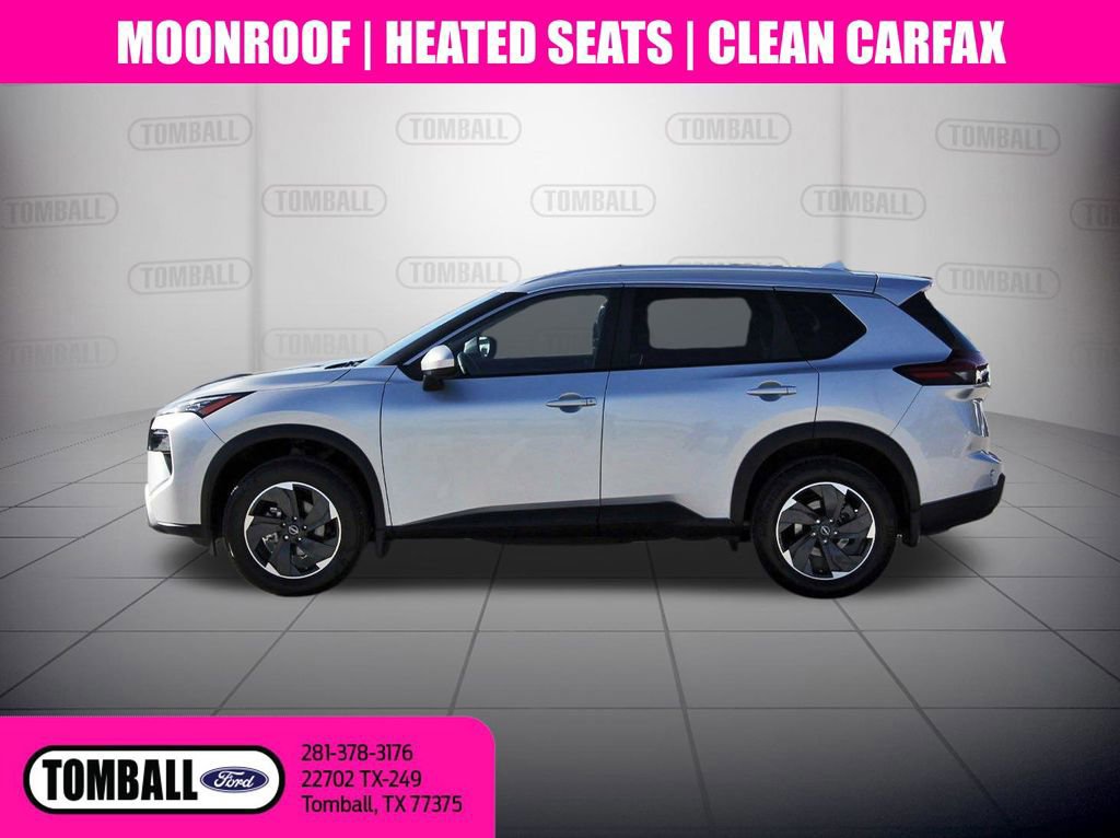 Used 2024 Nissan Rogue SV w/ SV Premium Package image 2