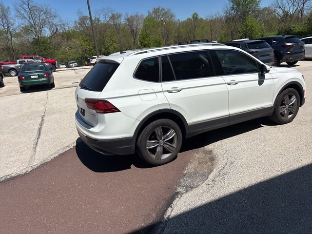 Used 2021 Volkswagen Tiguan SEL AWD/4WD image 29