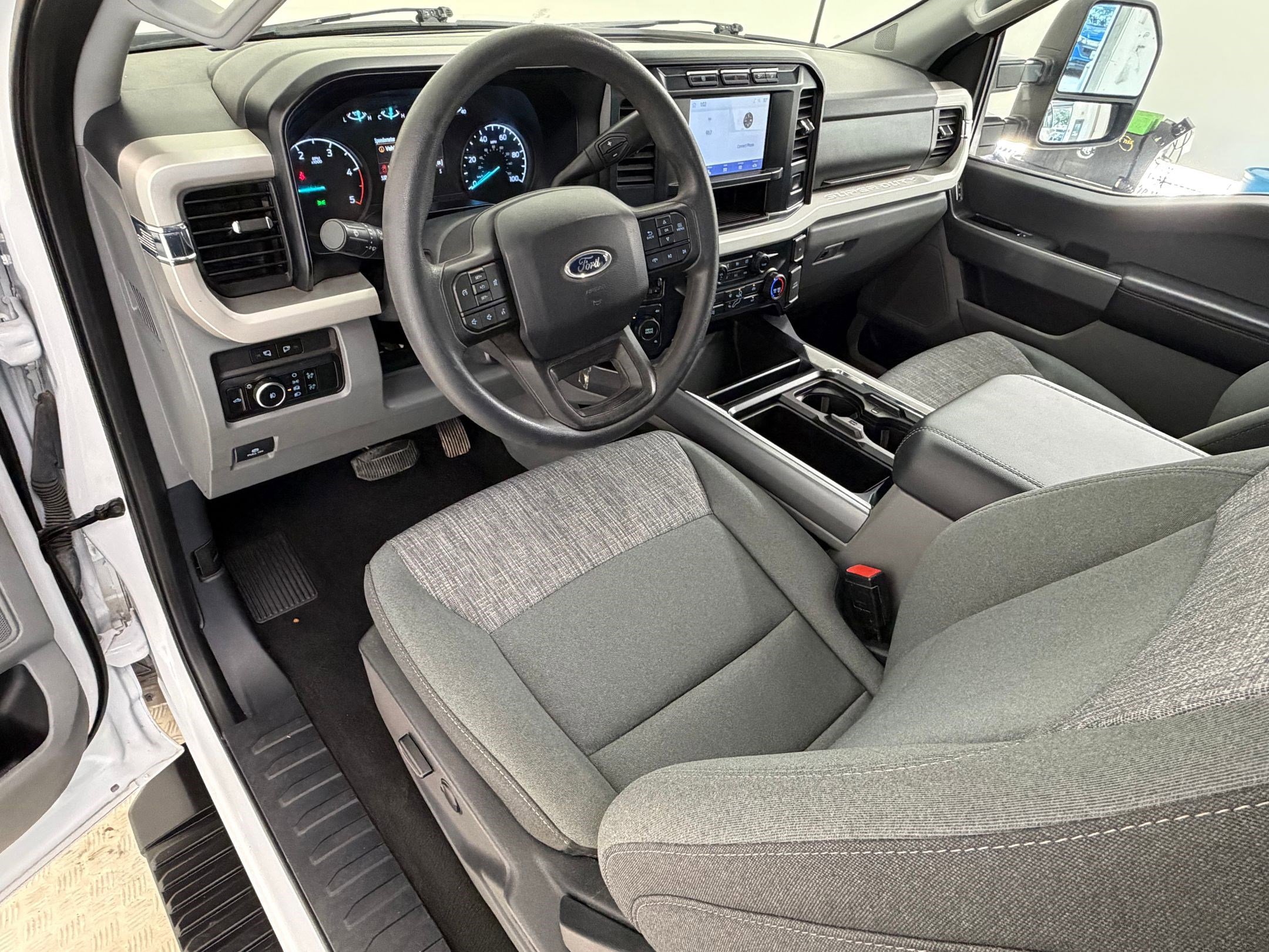 Certified 2024 Ford F350 XLT w/ FX4 Off-Road Package image 12