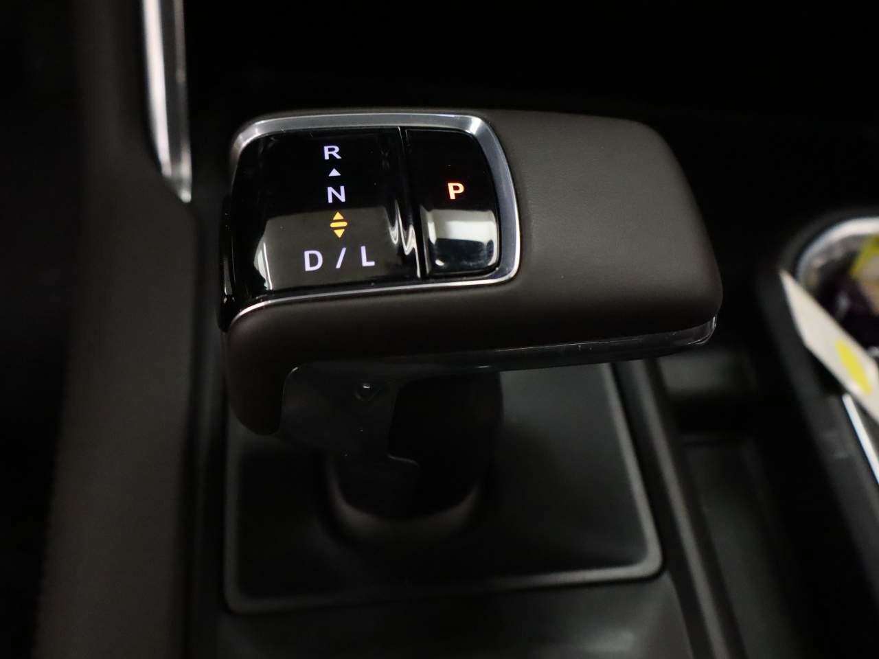 Used 2023 GMC Sierra 1500 Denali w/ Denali Reserve Package AWD/4WD image 9