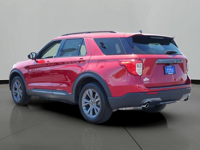Certified 2024 Ford Explorer XLT w/ Equipment Group 202A AWD/4WD image 2