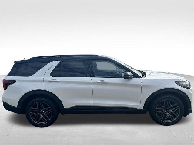 Certified 2025 Ford Explorer ST w/ Sun And Sound Package AWD/4WD image 7