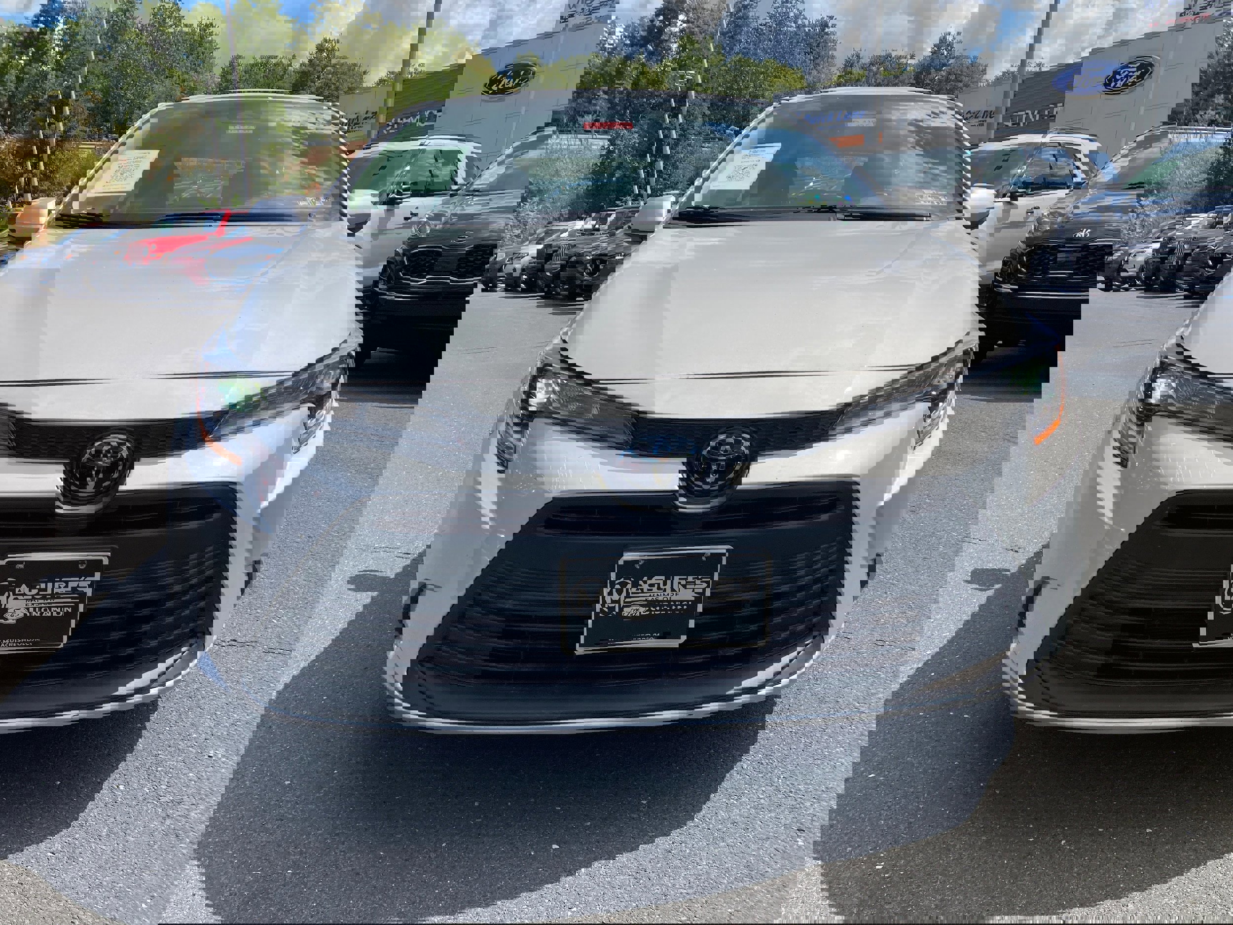 Used 2024 Toyota Corolla LE image 7