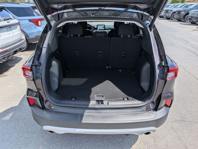 Certified 2023 Ford Escape Active AWD/4WD image 17