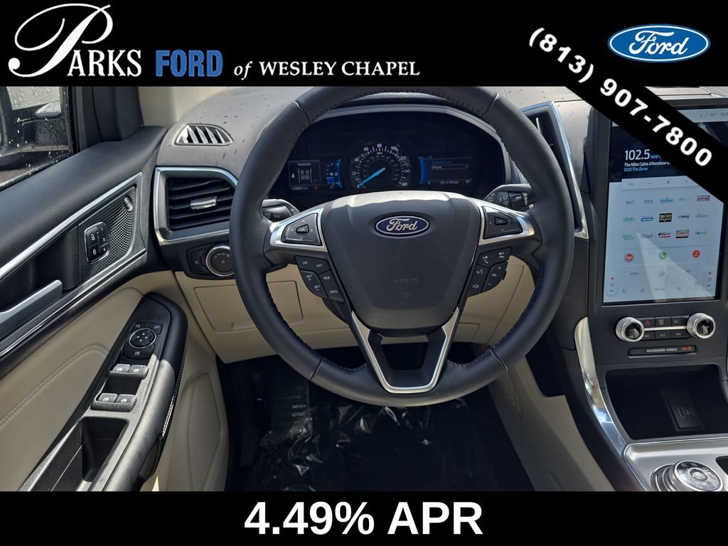 Certified 2023 Ford Edge Titanium AWD/4WD image 13