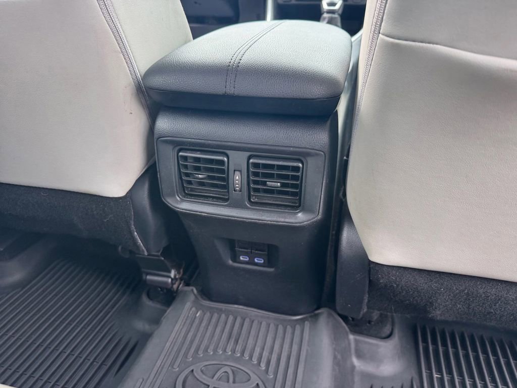Used 2022 Toyota RAV4 XLE Premium AWD/4WD image 24