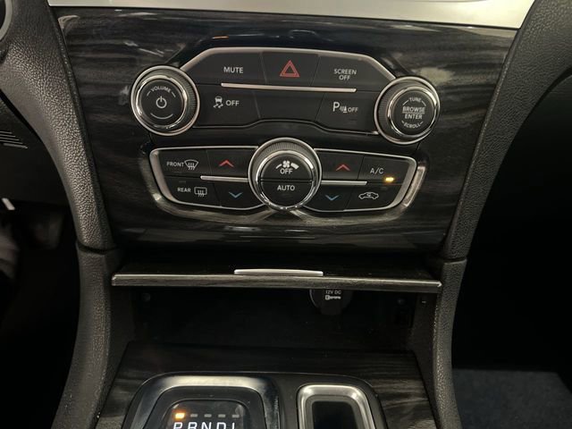 Used 2022 Chrysler 300 Touring L image 16
