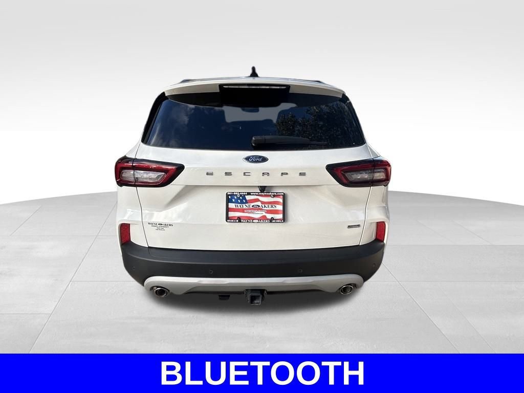 Certified 2024 Ford Escape SE w/ PHEV Premium Package FWD video 4