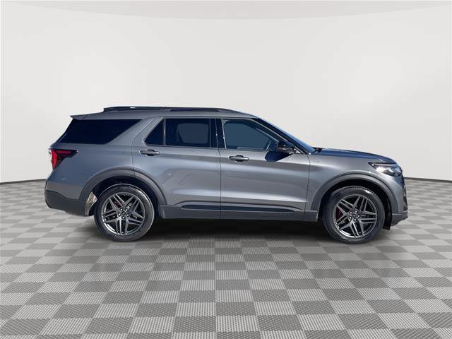 Certified 2025 Ford Explorer ST-Line w/ ST-Line Street Pack AWD/4WD image 6