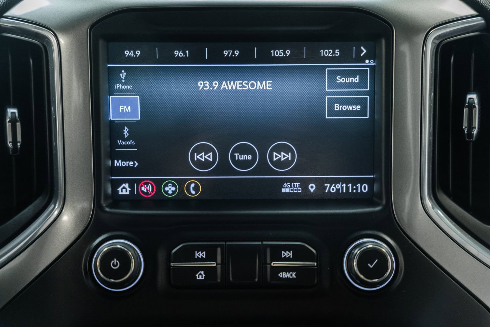 Used 2020 Chevrolet Silverado 1500 LT w/ All-Star Edition image 22