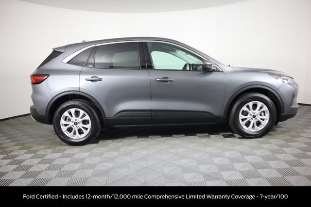 Certified 2023 Ford Escape Active w/ Tech Pack #2 AWD/4WD image 3