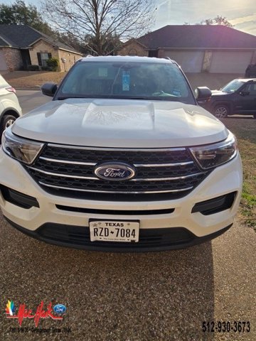 Certified 2023 Ford Explorer XLT image 4