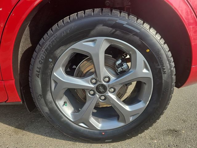 Certified 2024 Ford Escape ST-Line w/ Cold Weather Package image 31