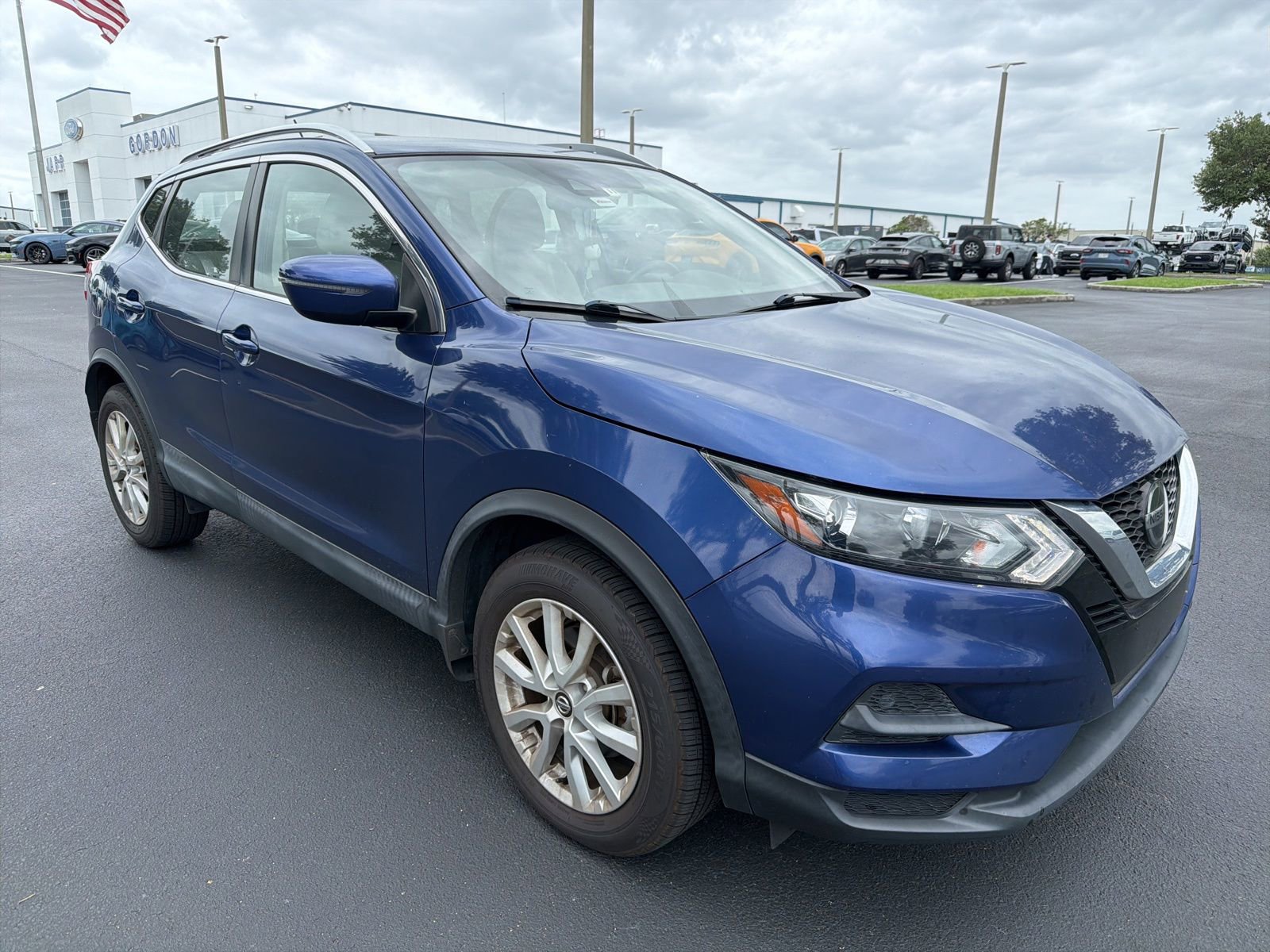 Used 2020 Nissan Rogue Sport SV FWD video 1
