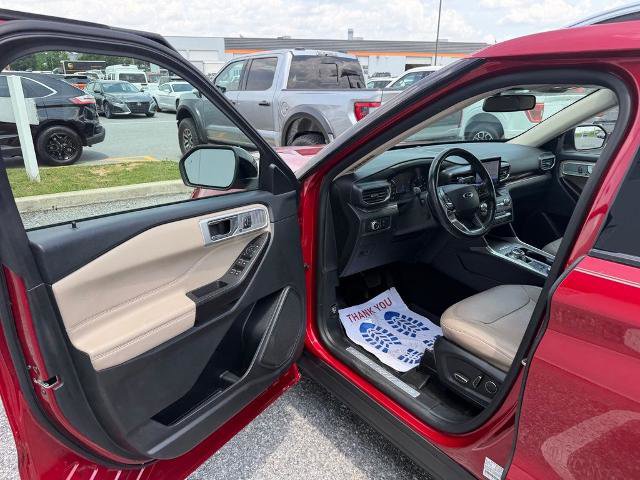 Certified 2020 Ford Explorer Limited AWD/4WD image 9