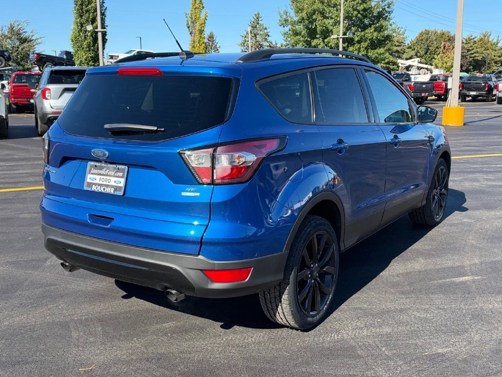 Certified 2017 Ford Escape SE w/ SE Sport Appearance Package AWD/4WD image 5
